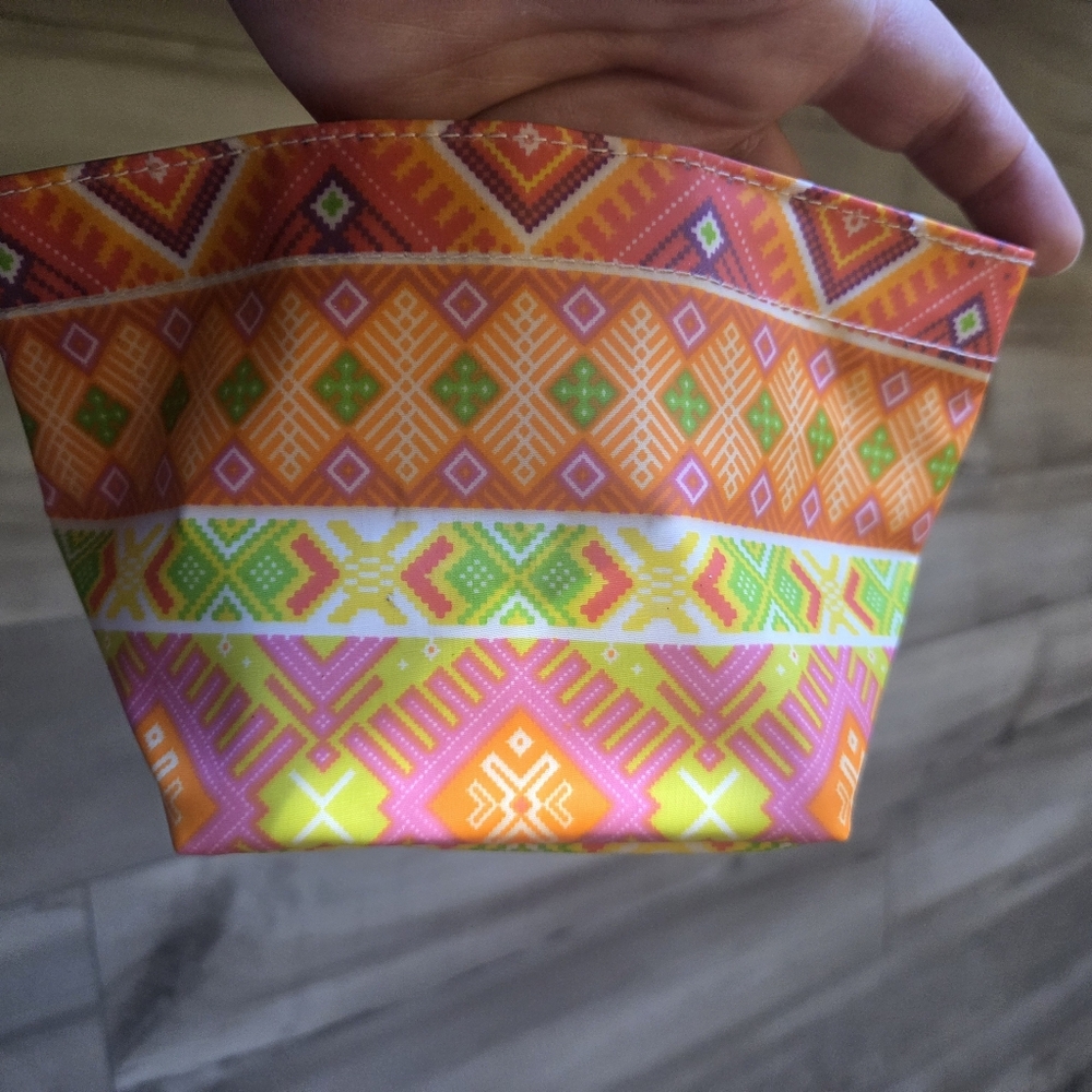 Scout Colorful Geometric Pouch - Picture 4 of 4